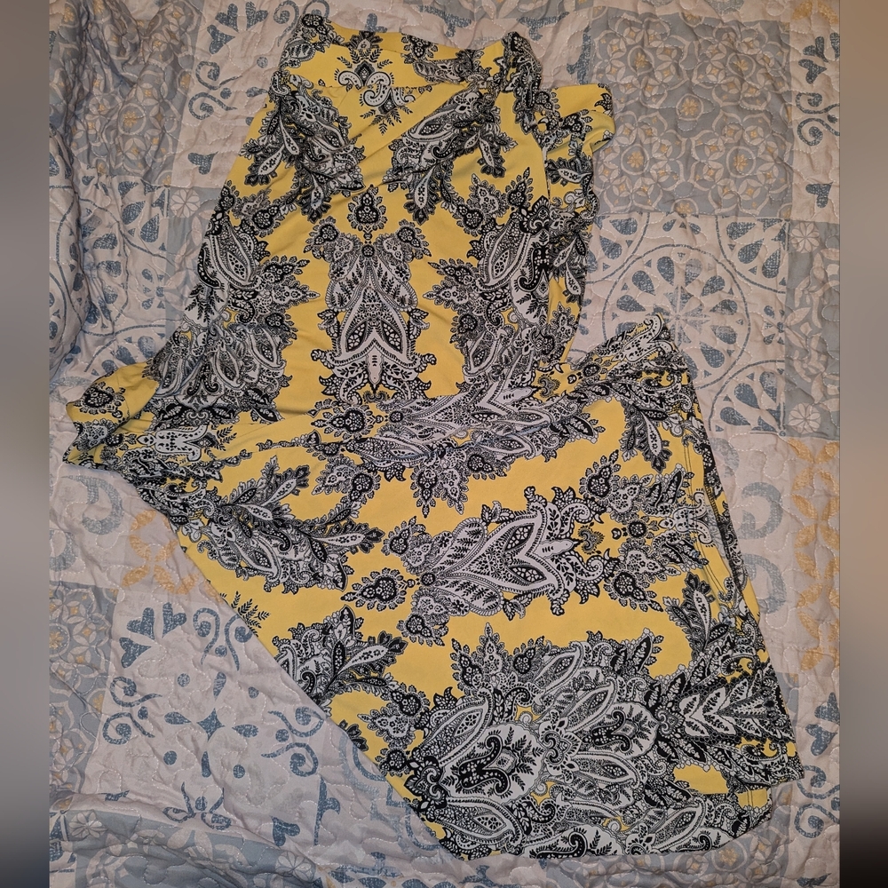 Yellow and Black Paisley Women's Pants